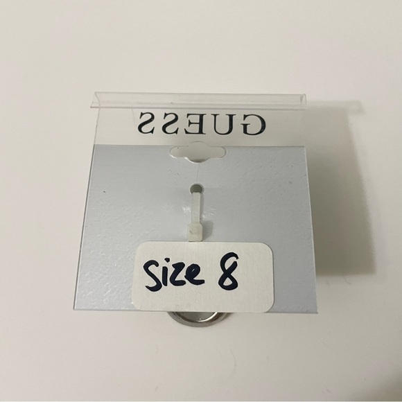 Guess Long Silver Tone Rhinestone Statement Ring Size 8 - Picture 6 of 12